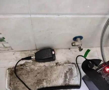 邛崃屋顶漏水维修公司分享下卫生间漏水的危害及解决方法